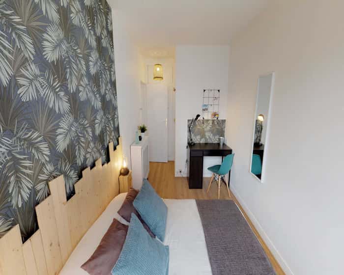 Listing photo thumbnail