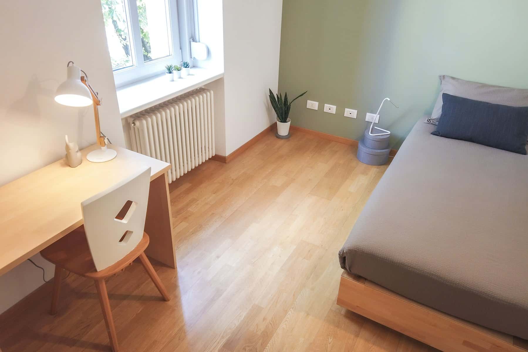 Chambre dans Via Zara, Trento pour 102 m² avec 3 chambres