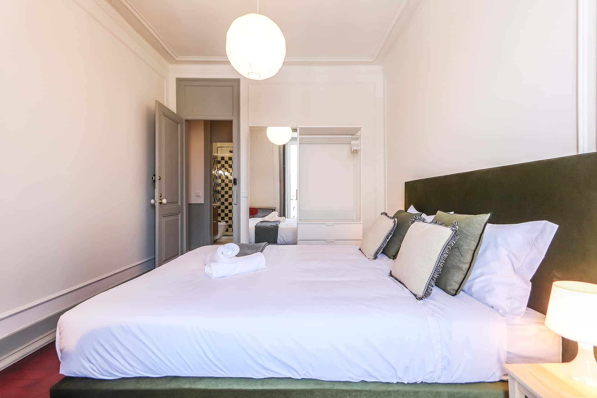 Luminous double bedroom with balcony in Campo de Ourique - Room 5