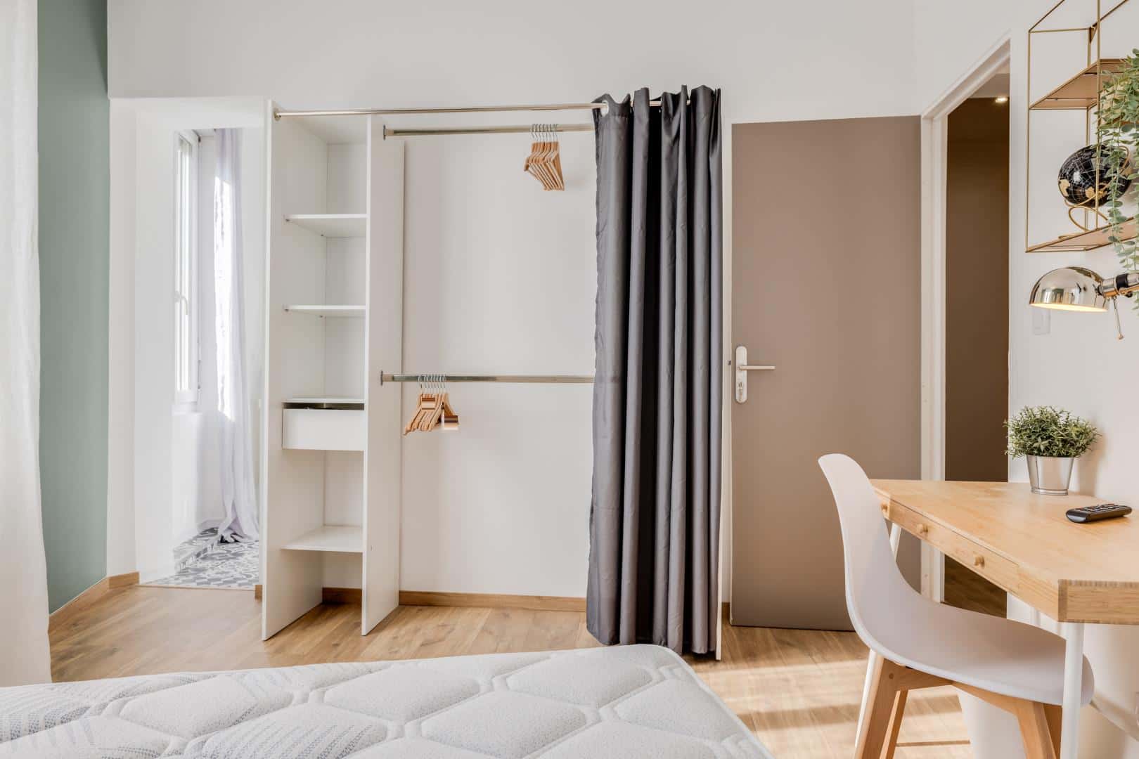Chambre 4 - JARDIN PUBLIC