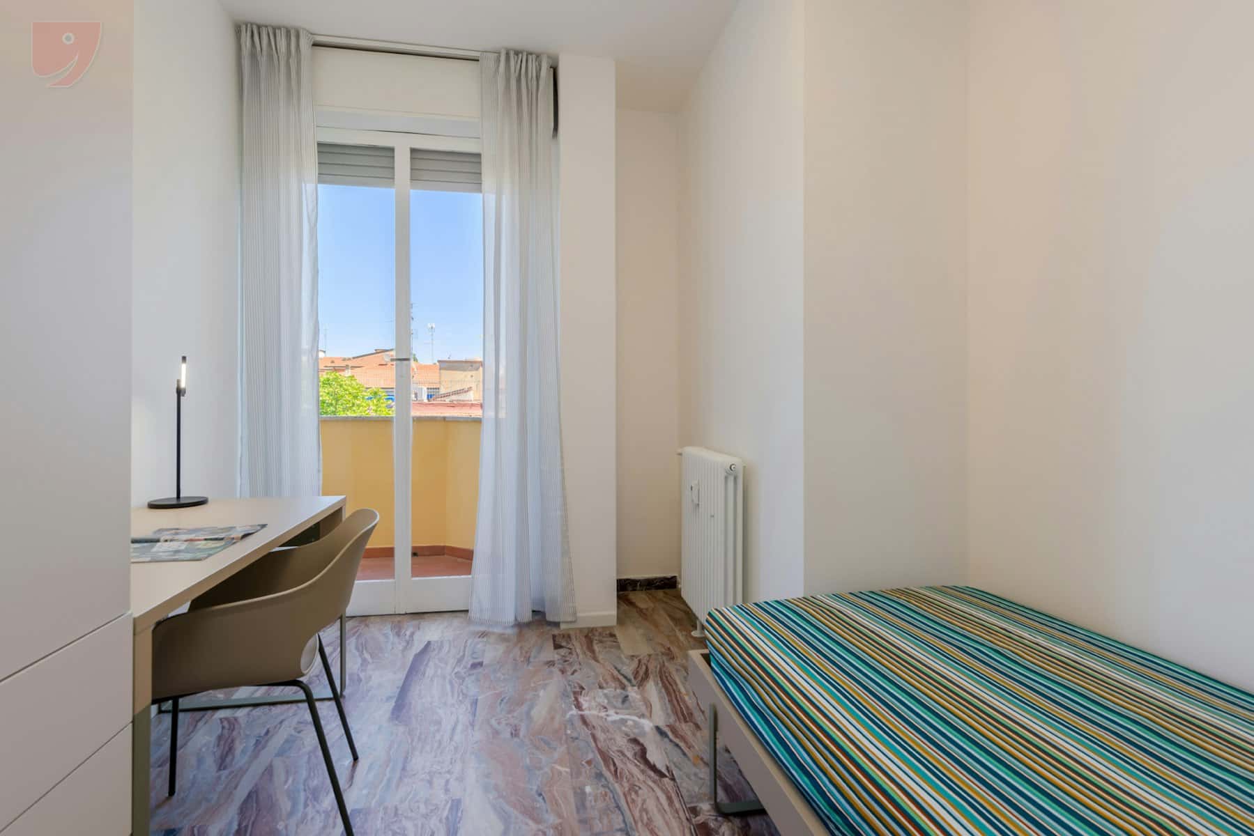 Room in Via Giuseppe Compagnoni, Ferrara for 172 m² with 9 bedrooms