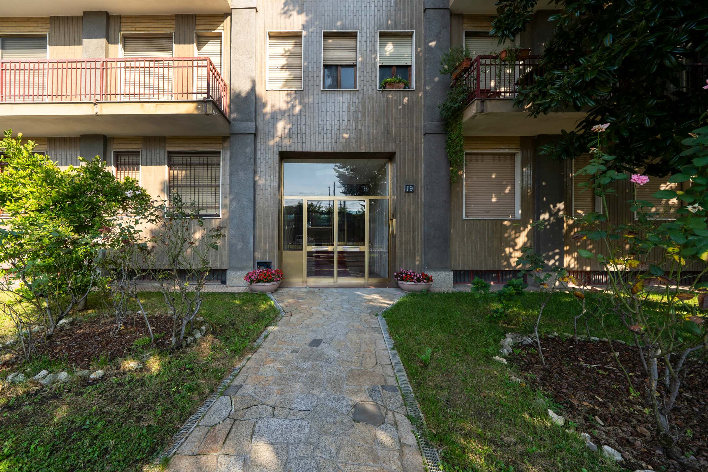 Apartment in Via Alessandro Repetti, Milano for 75 m² with 2 bedrooms