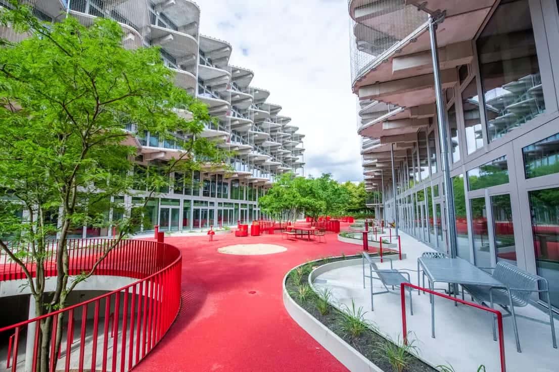 Shared furnished – for 3 people, 2-room apartment with balcony, fitted kitchen, only €475 per person - Photo 4