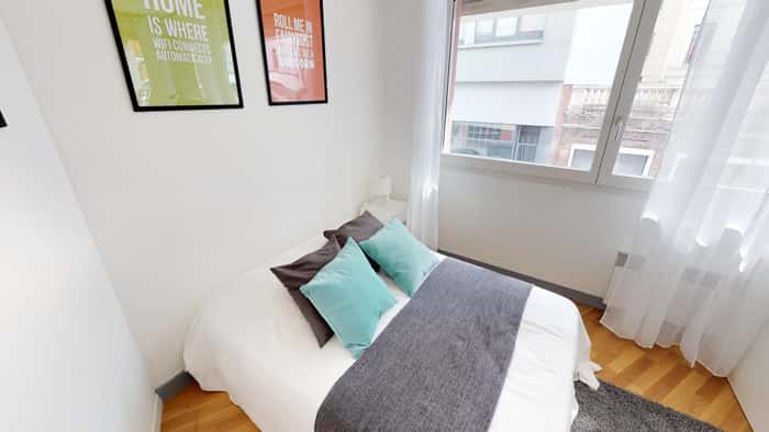 Listing photo thumbnail