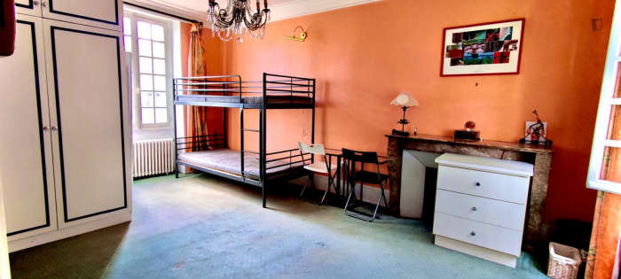 Listing photo thumbnail