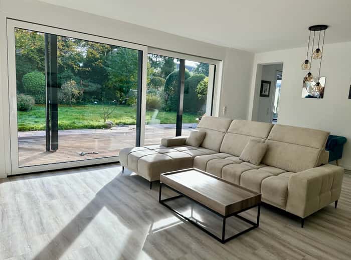 Listing photo thumbnail