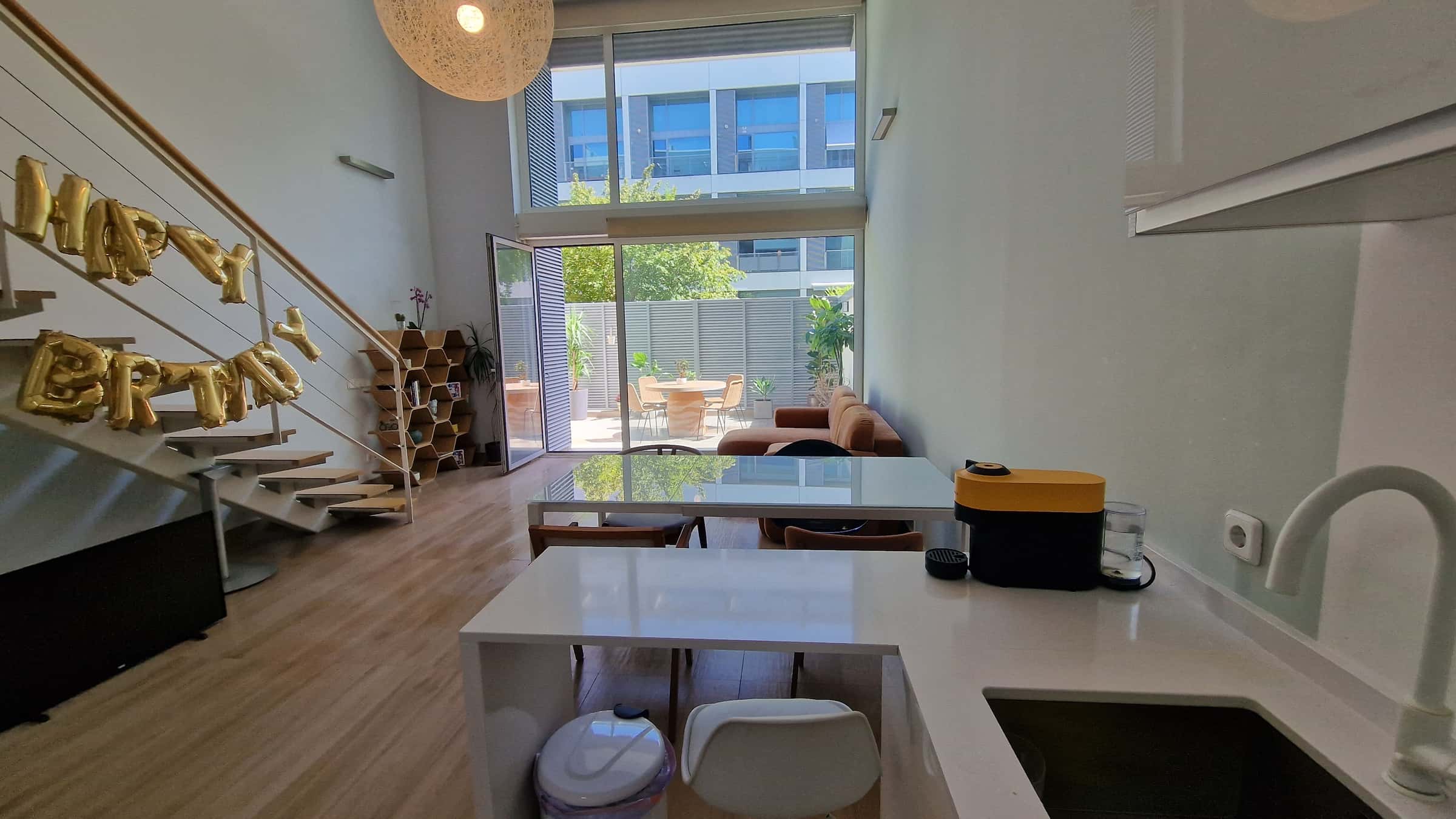 Apartamento en Calle de Julián Camarillo, Madrid
