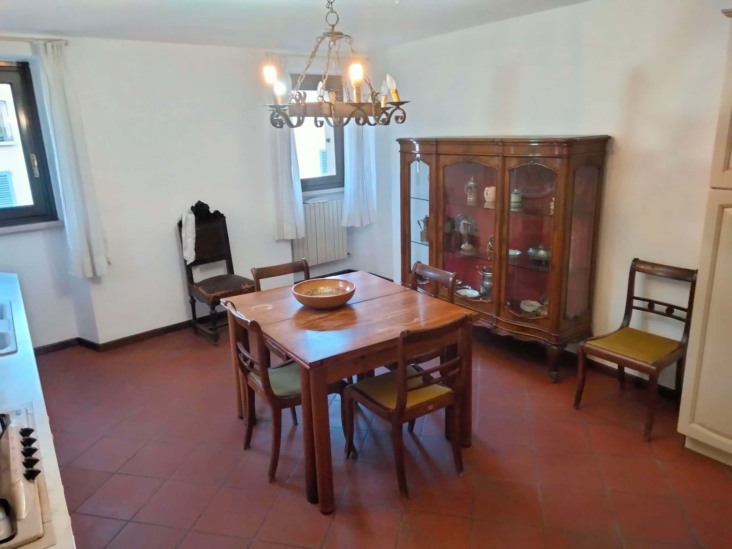 Stanza in Corso Giuseppe Garibaldi, Brescia di 210 m² con 5 camere