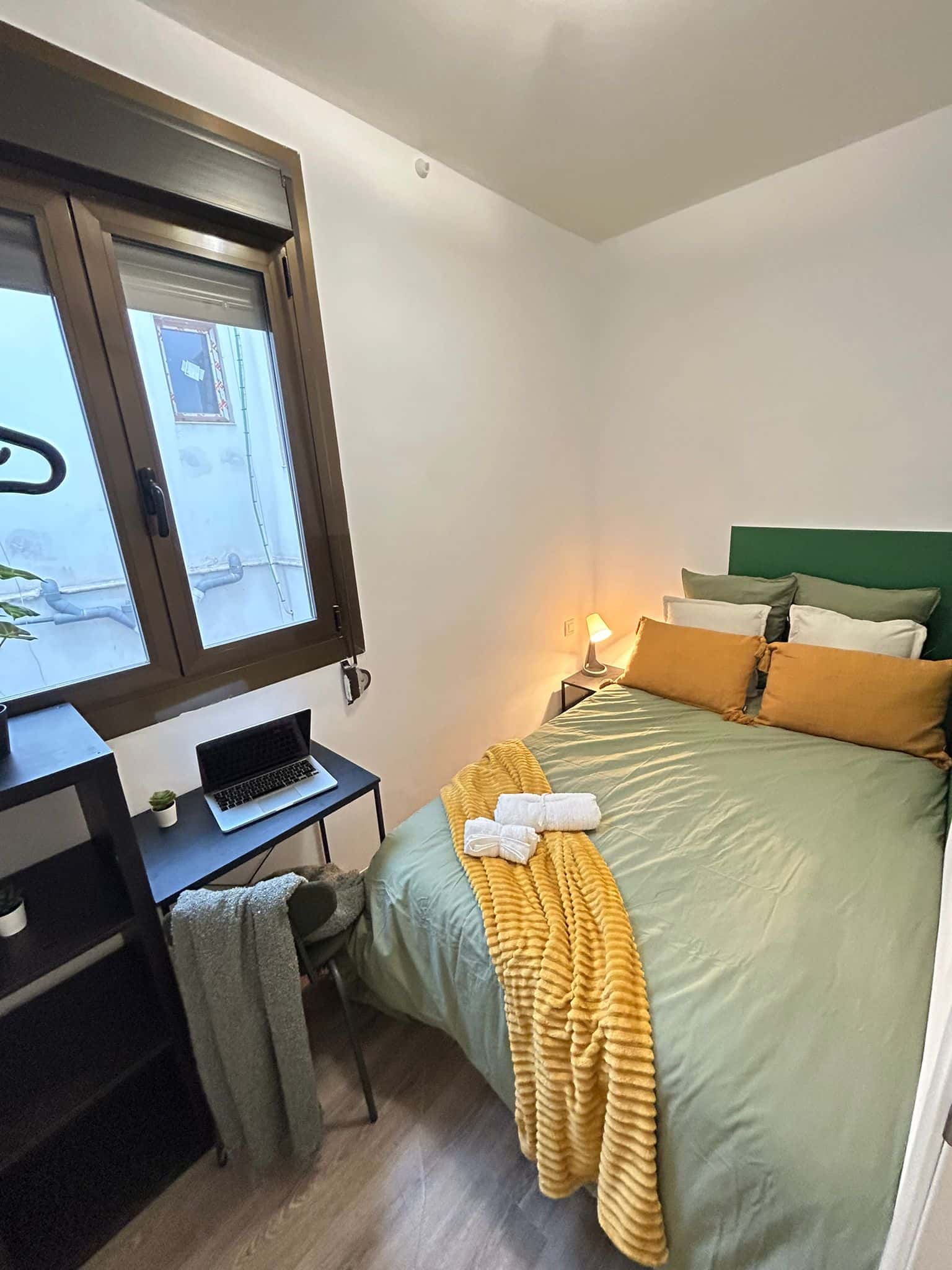 Habitacion privada en Carrer de Xàtiva , Valencia
