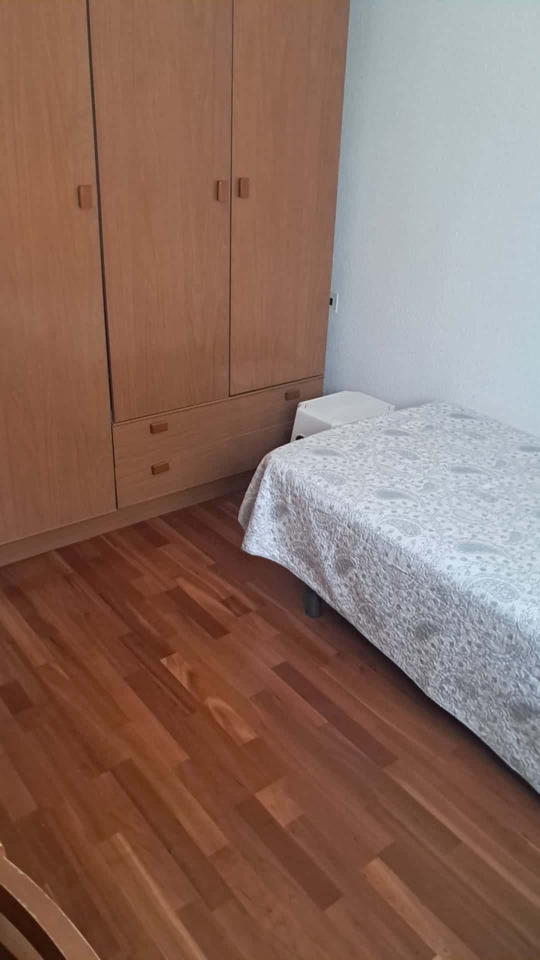 Habitación en Carrer de Sant Joan de Déu, Valencia