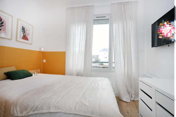 Listing photo thumbnail