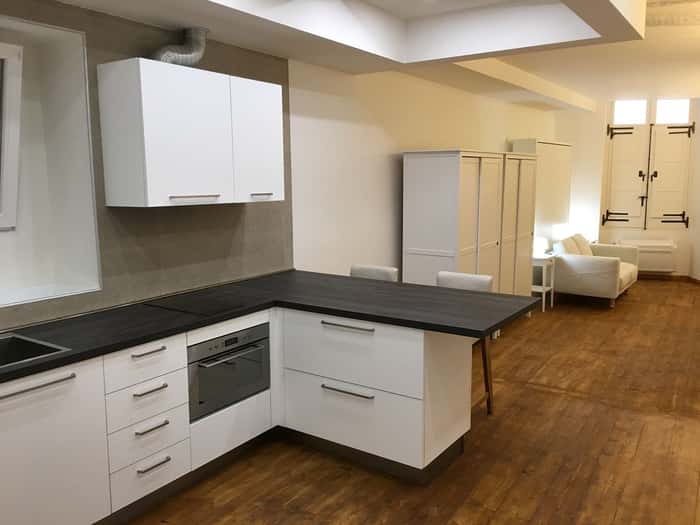 Listing photo thumbnail