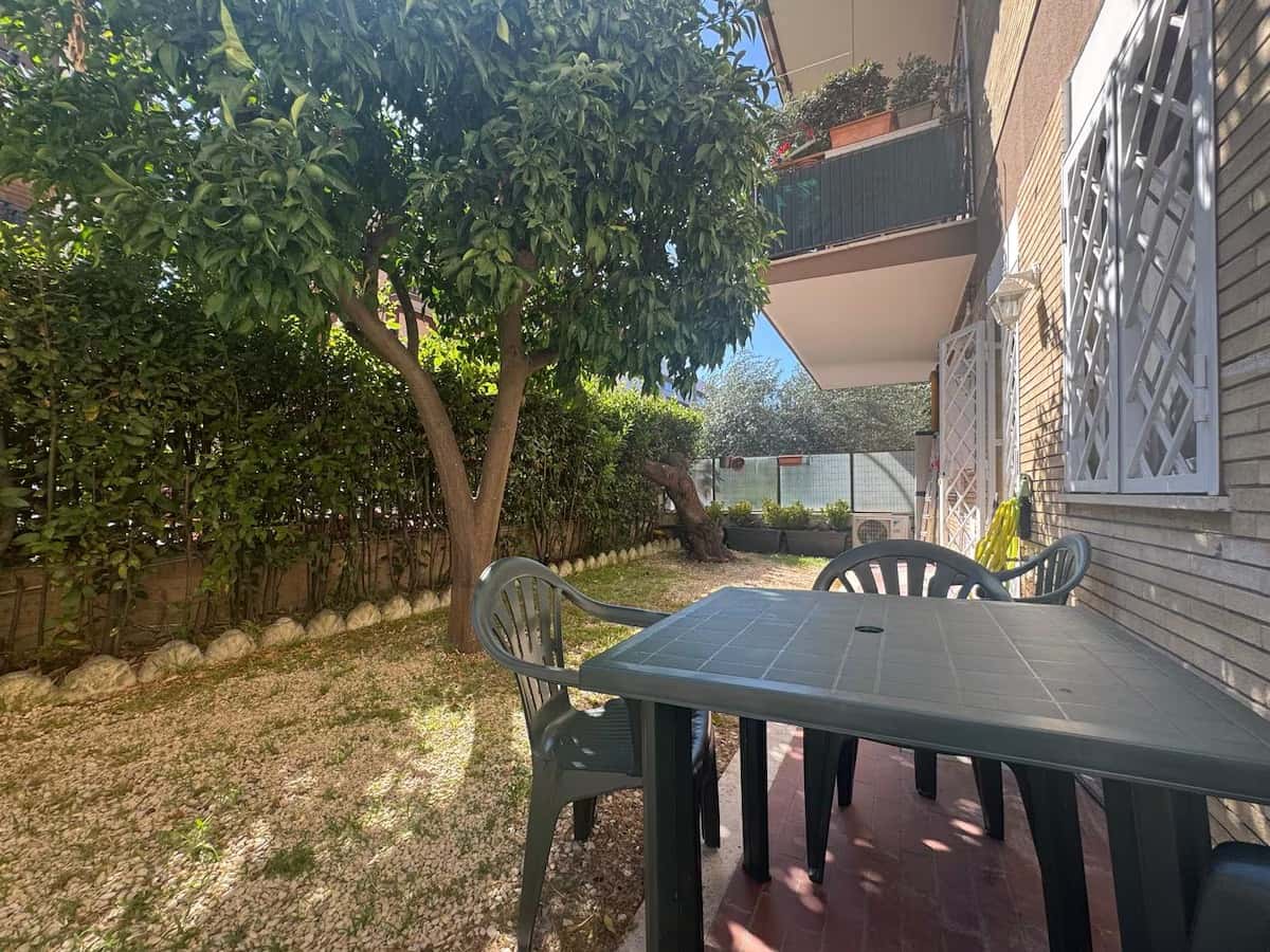 109 - Englen - Urban Oasis with Garden