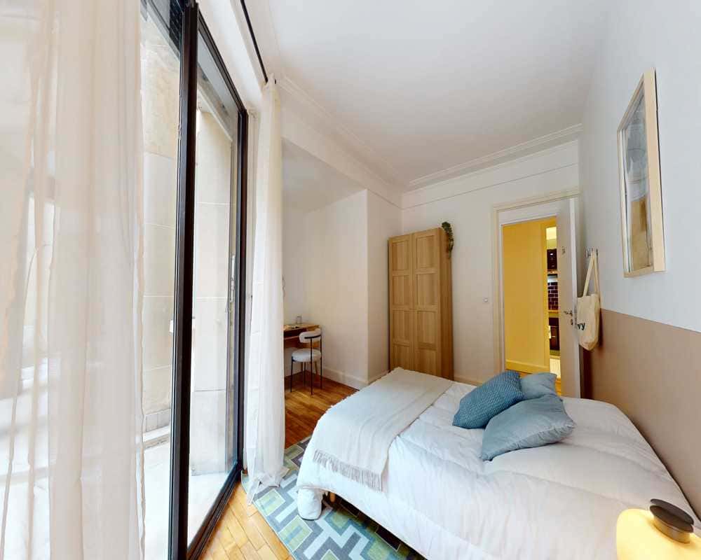 Chambre dans le Avenue de Montaigne