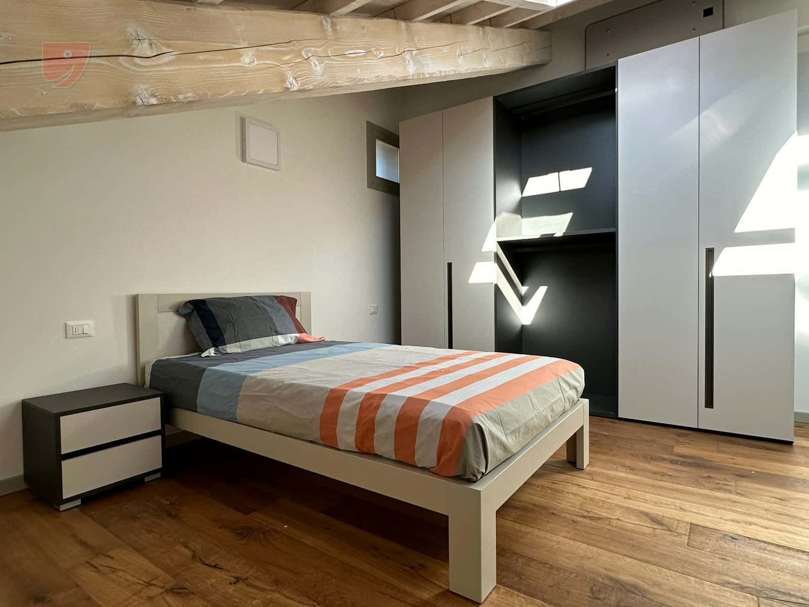 Room in Via Montebello, Ferrara for 140 m² with 5 bedrooms
