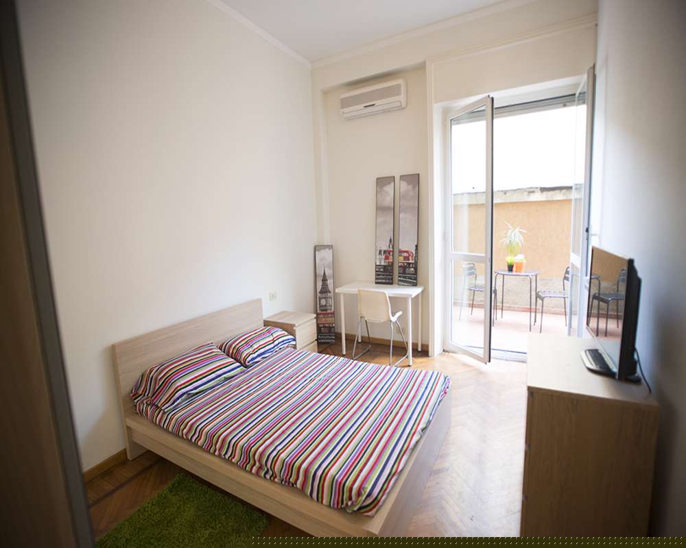 Stanza in Viale Tunisia