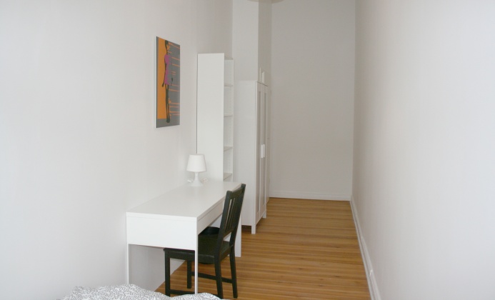 Listing photo thumbnail