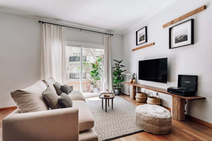 Listing photo thumbnail