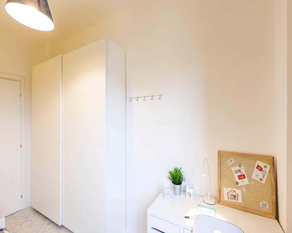 Stanza in Via Salvatore Barzilai