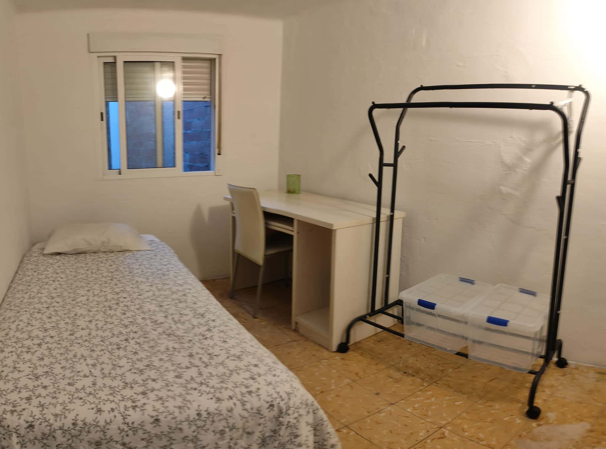 Habitación en Carrer del Pintor Pahissa, Barcelona