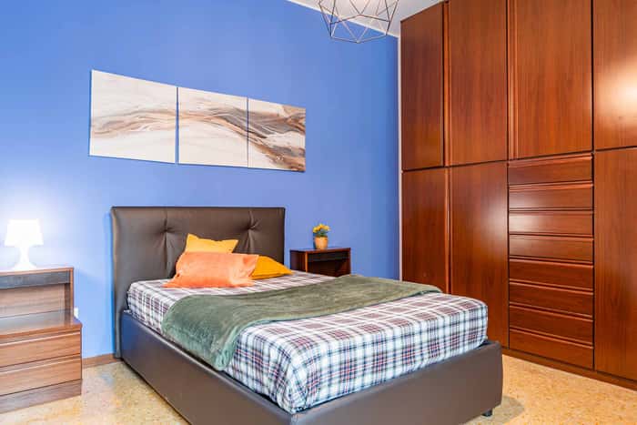 Listing photo thumbnail