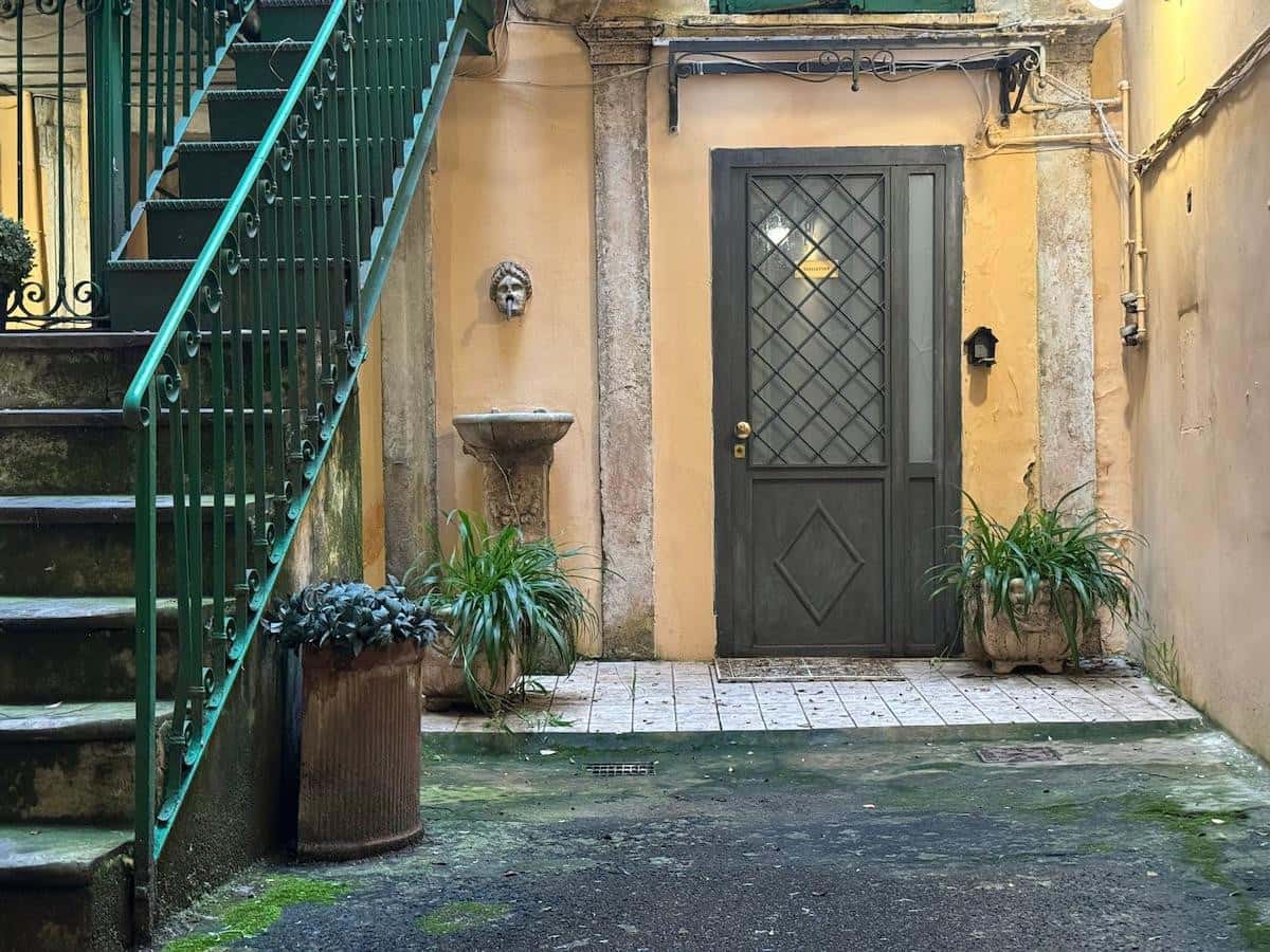 Apartment Rome, 1 bed — photo 16