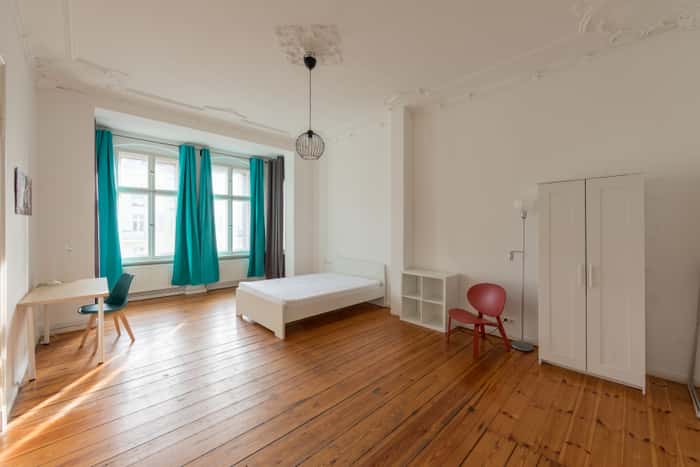 Listing photo thumbnail