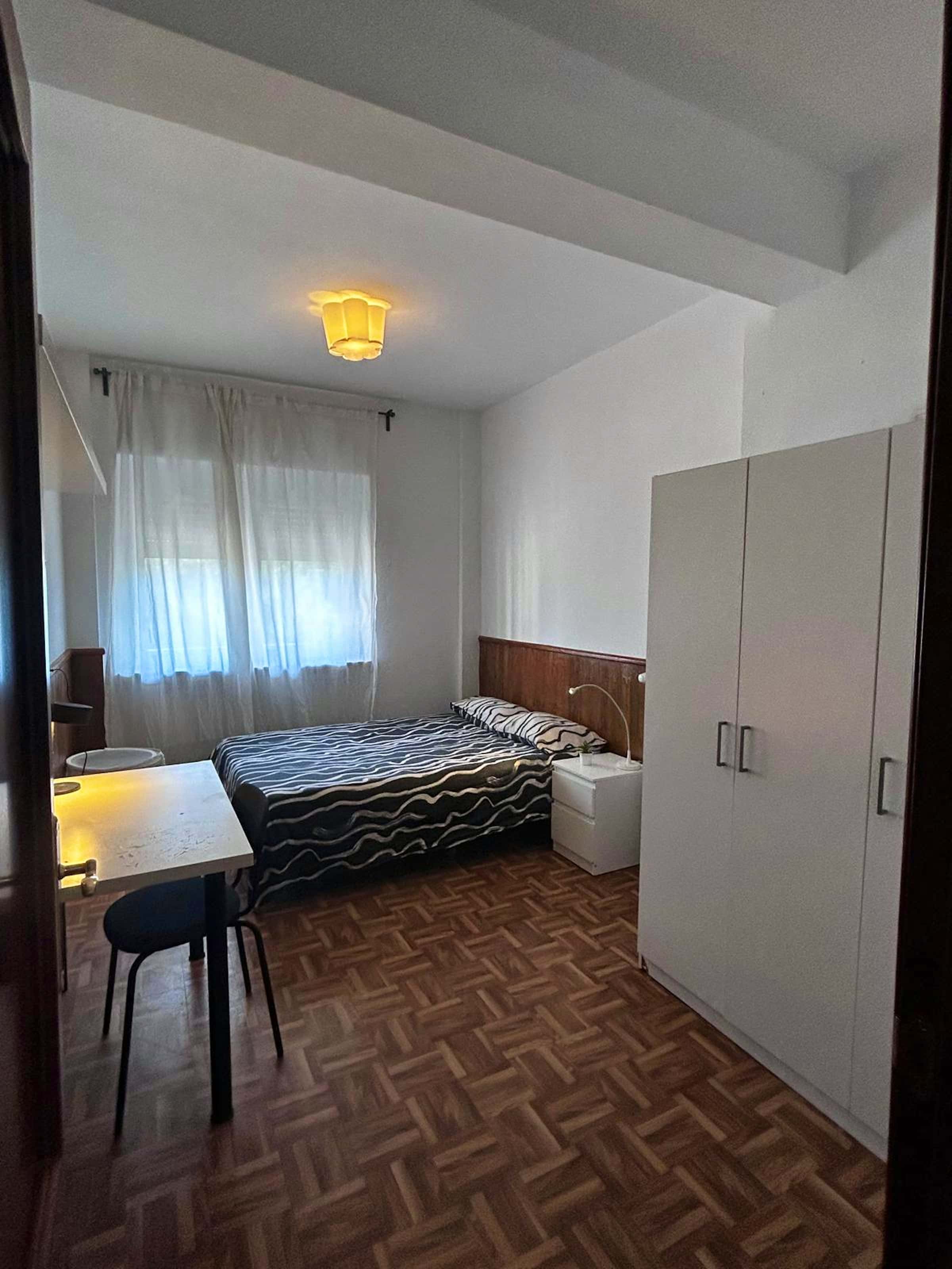 Plaza Manolete 5, room 2