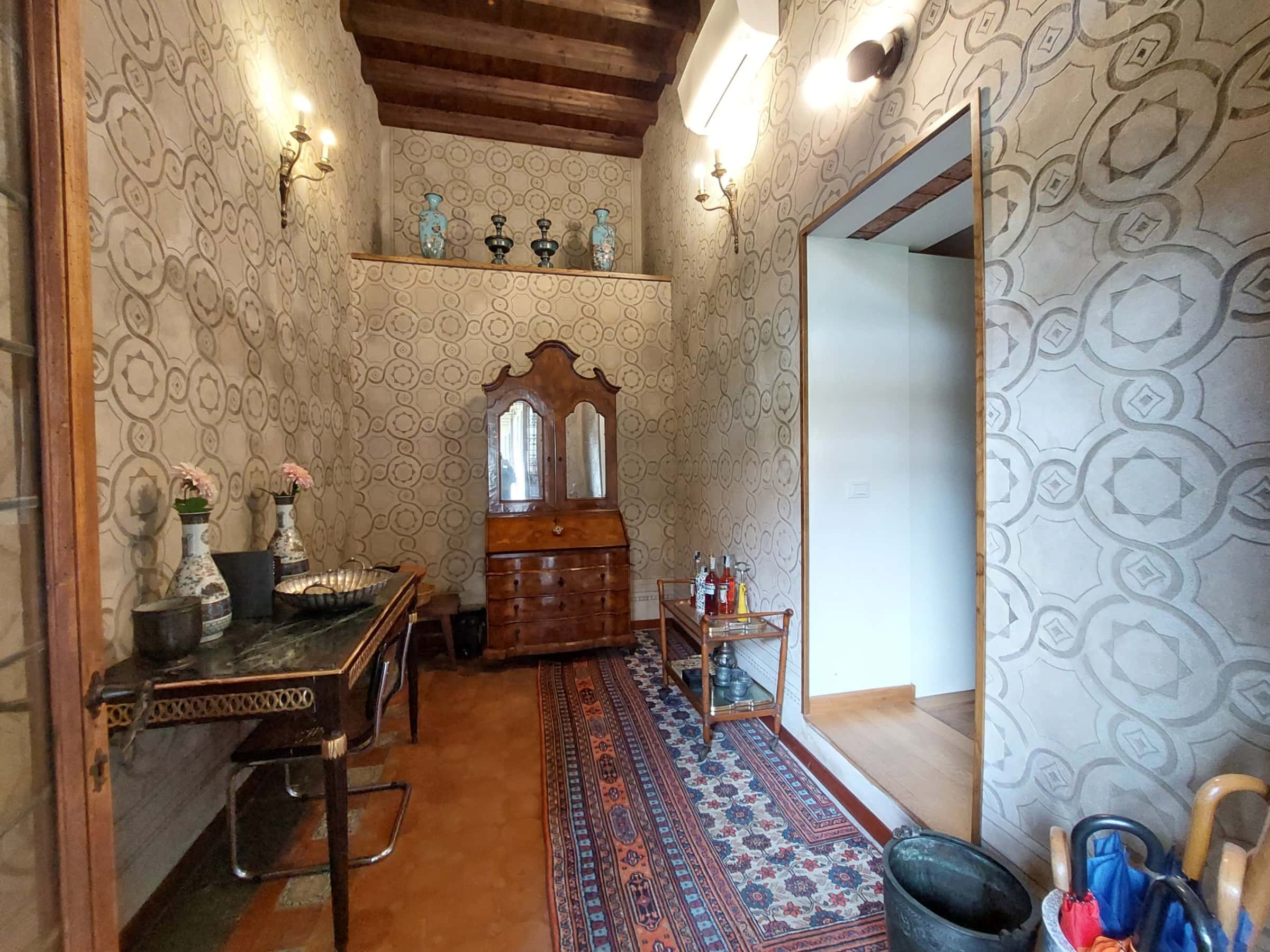 Wohnung in Via Cappuccio, Milano für 77 m² mit 1 Schlafzimmer