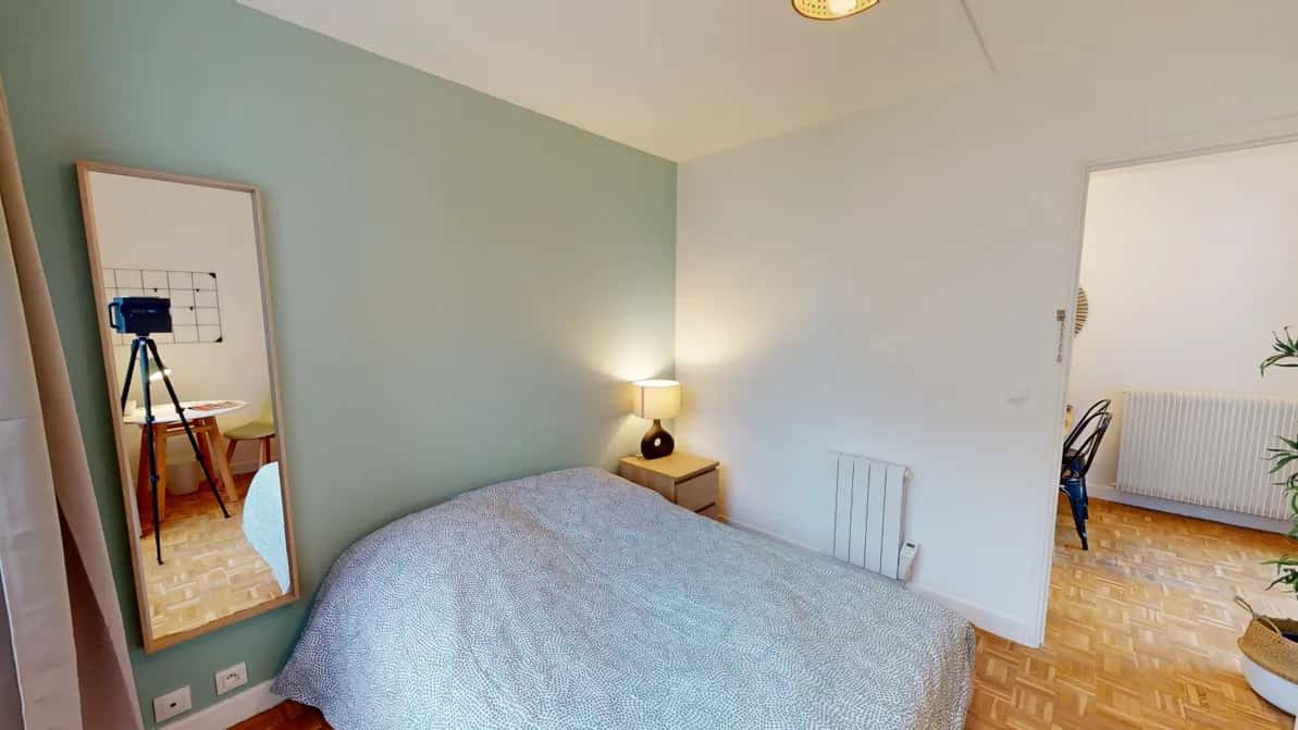 Quarto em Allée de Fontainebleau, Paris para 77 m² com 4 quartos