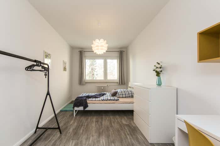 Listing photo thumbnail