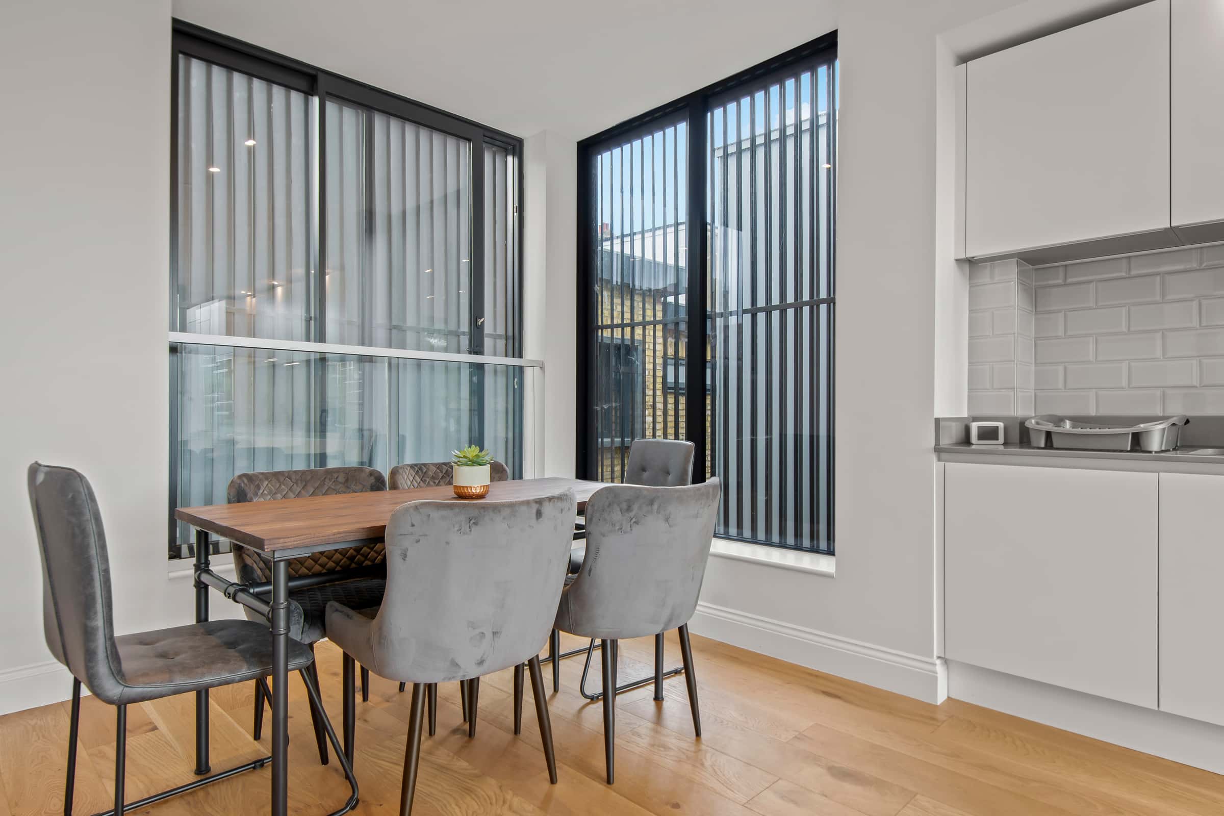 Apartamento en Stoke Newington High Street, London para 90 m² con 3 dormitorios