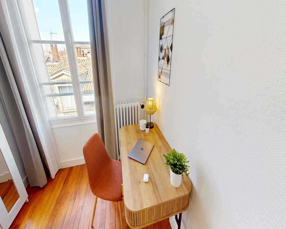 Chambre dans le Rue du Jardin public