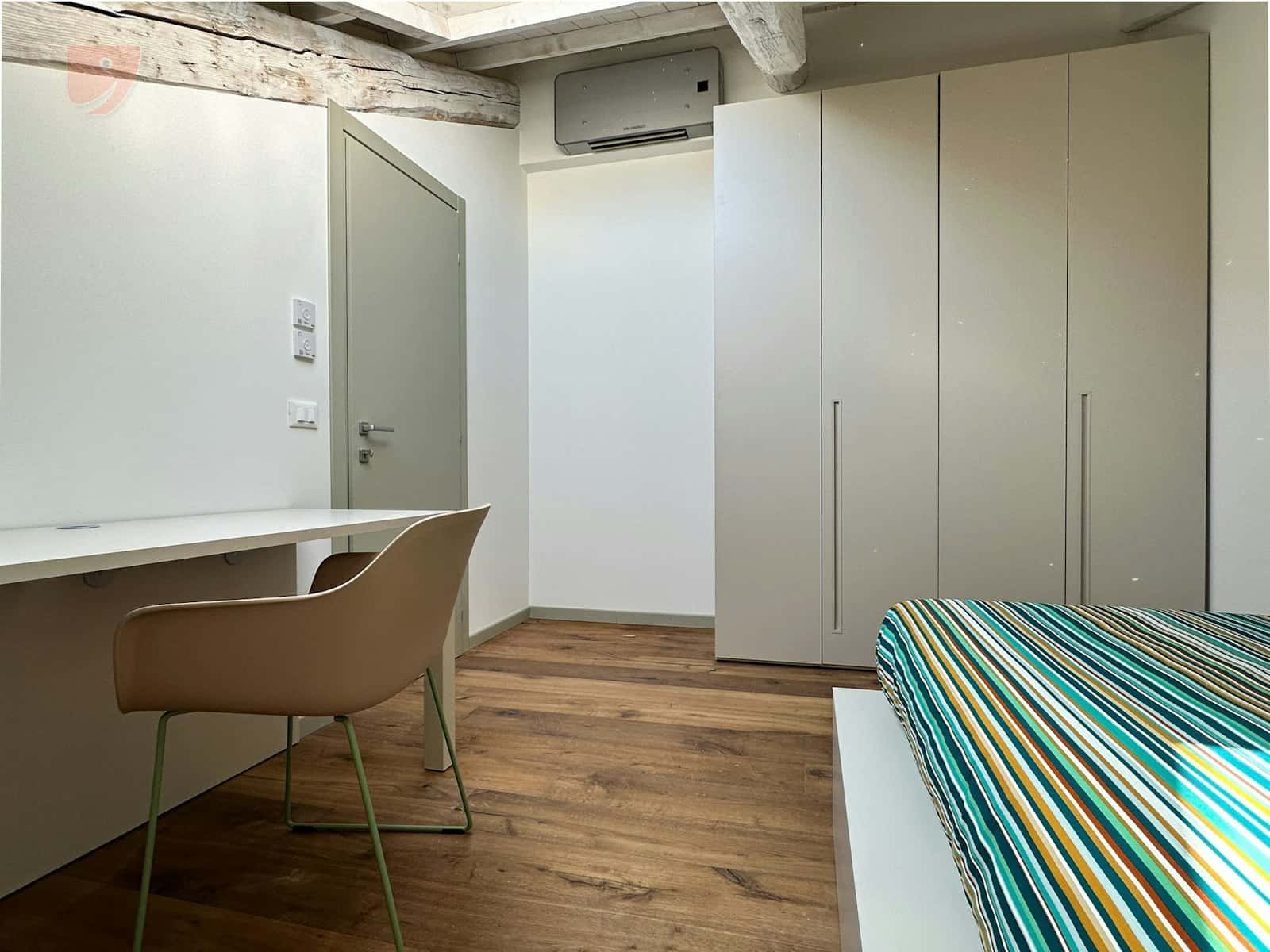 Room in Via Montebello, Ferrara for 140 m² with 5 bedrooms