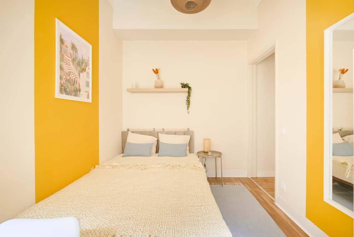 Bedroom in a 9-bedroom apartment in Av. António Augusto Aguiar, Lisbon - Room 9