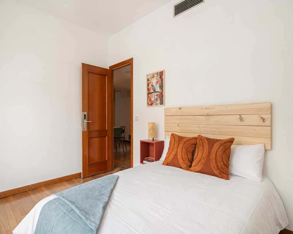 Habitación individual en la Calle Mesena