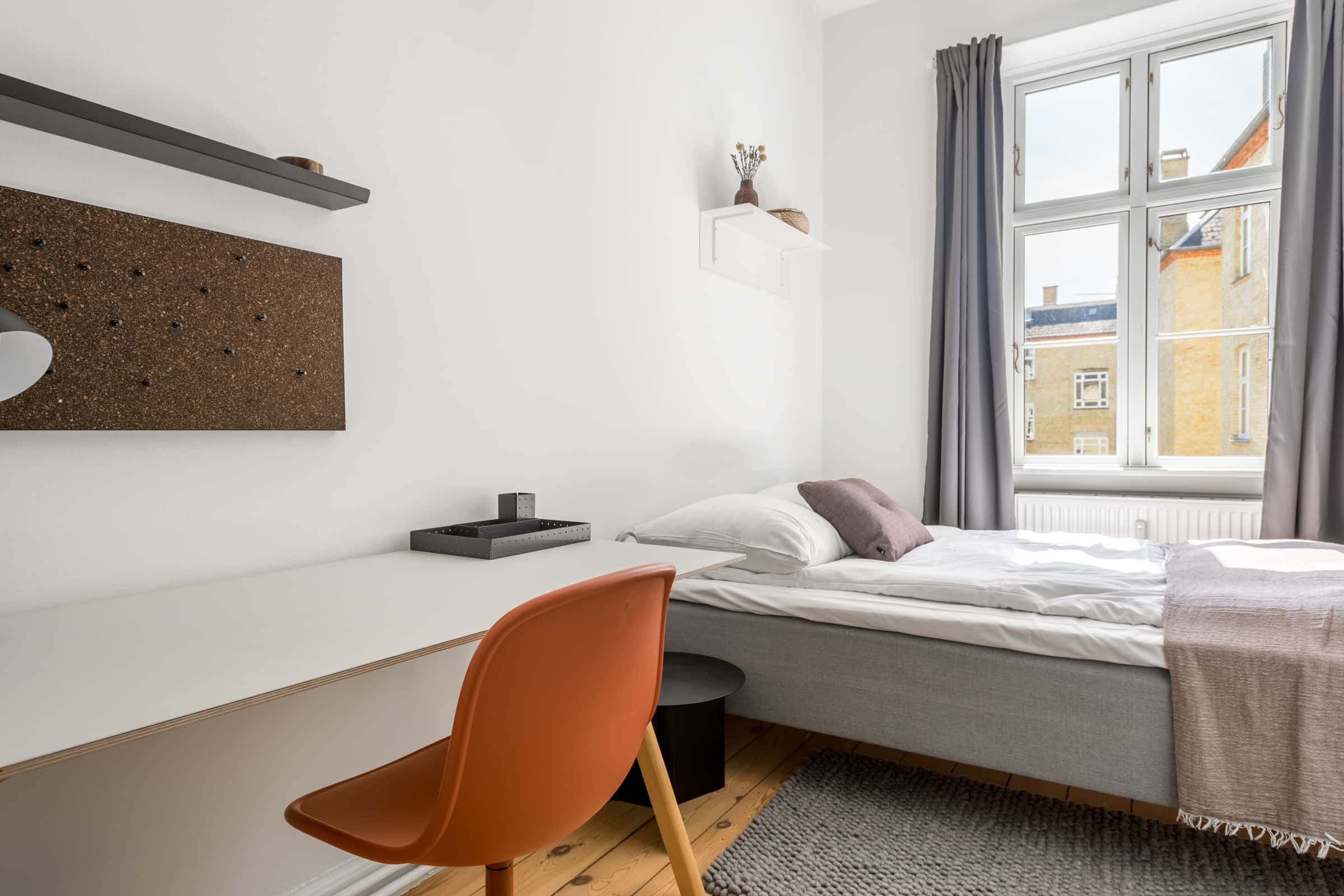 Torsten Room 4 Standard+
