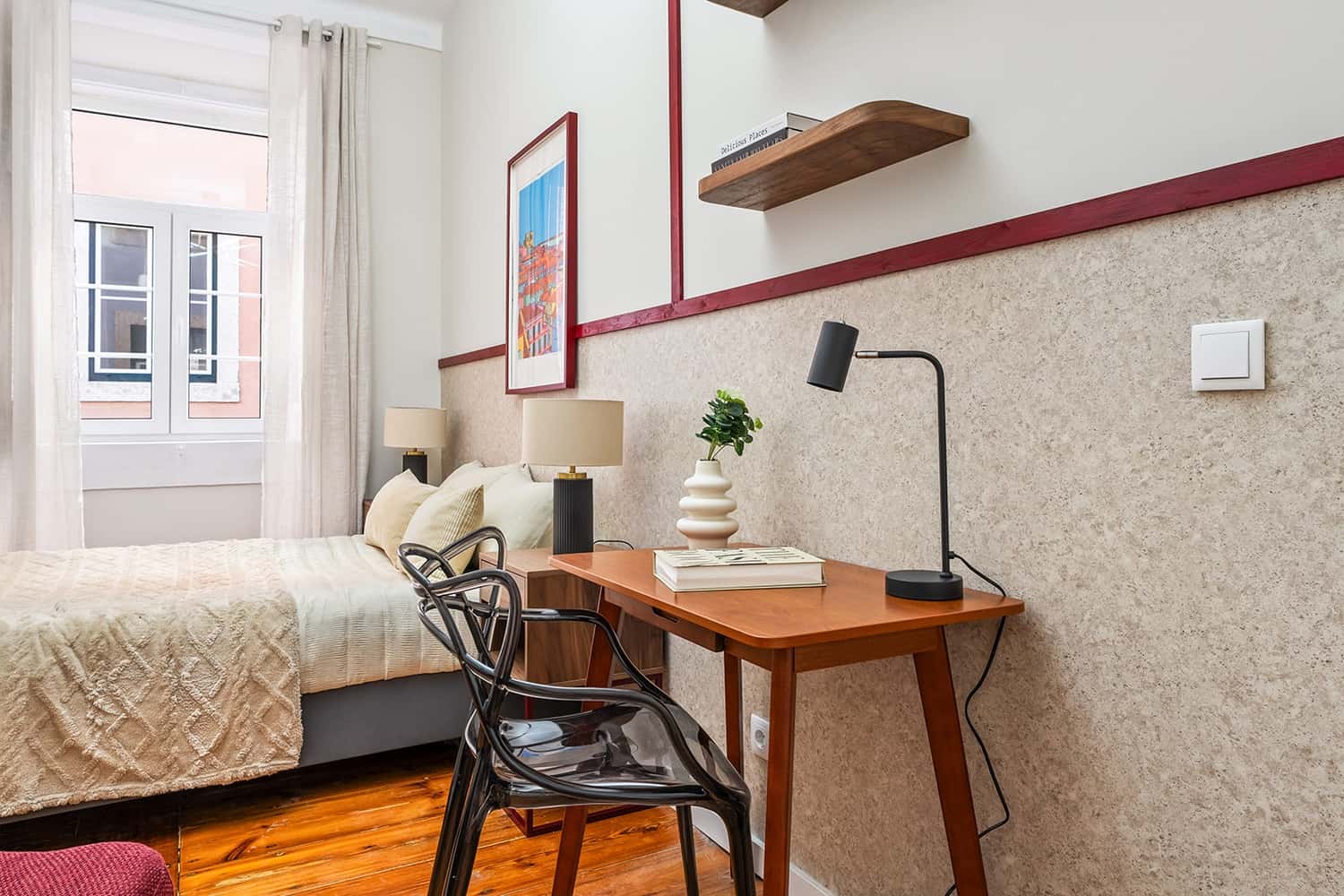 Room 5 - 83. Rua da Emenda 111 1