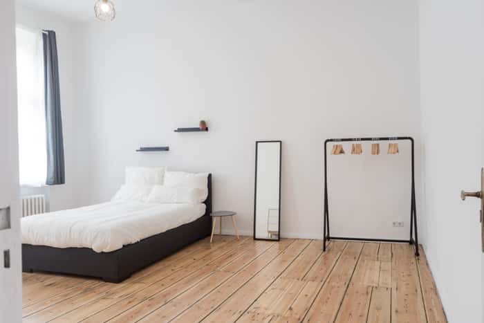 Listing photo thumbnail