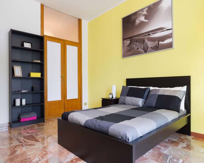 Listing photo thumbnail