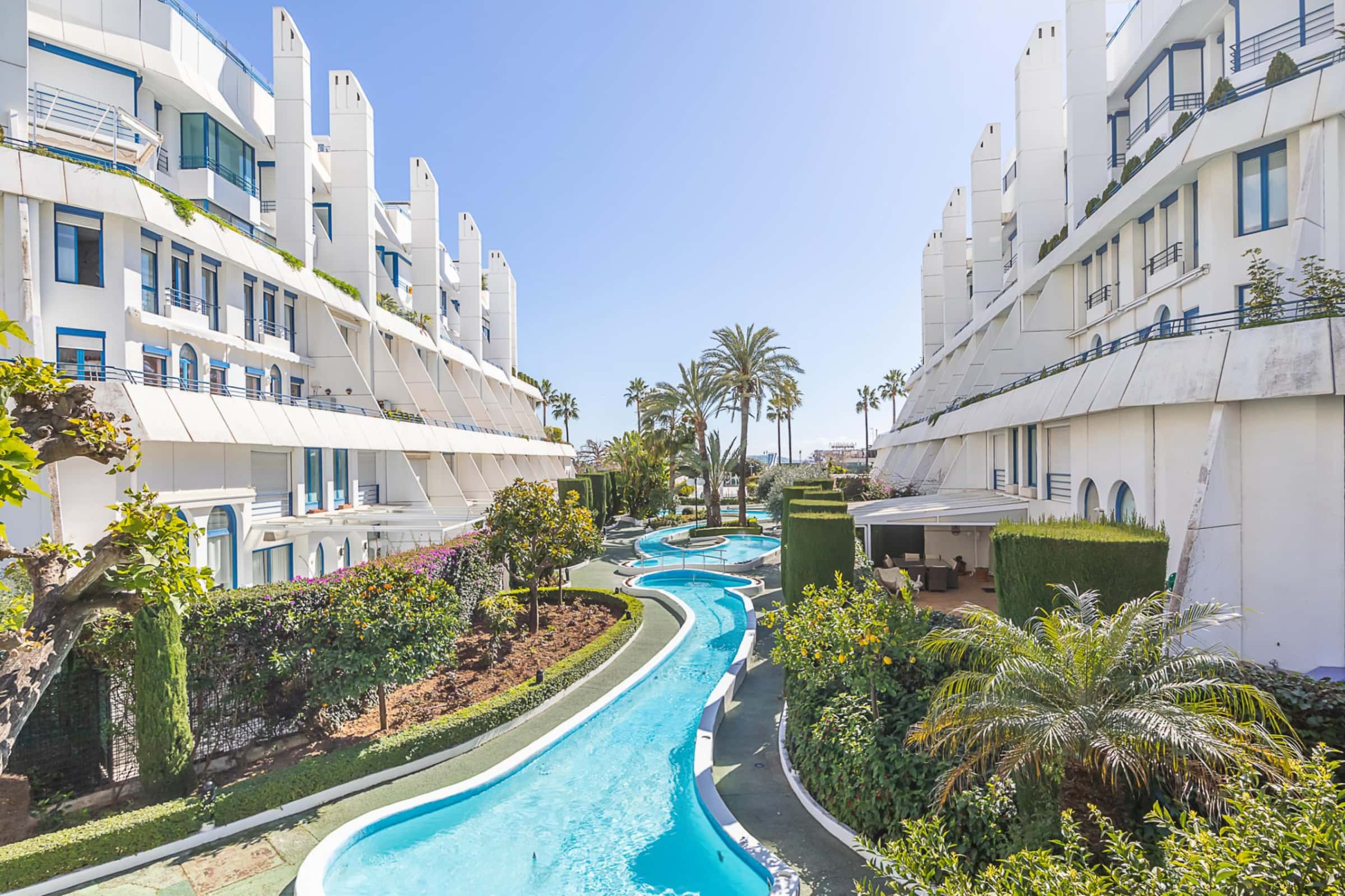 Marbella Pool House PH78 On Sea Shore