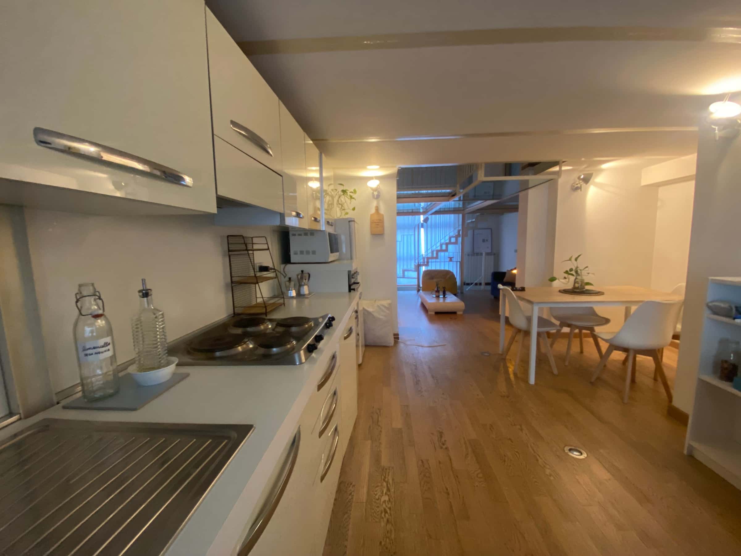 Appartamento in Via Accademia, Milano di 120 m² con 1 camera