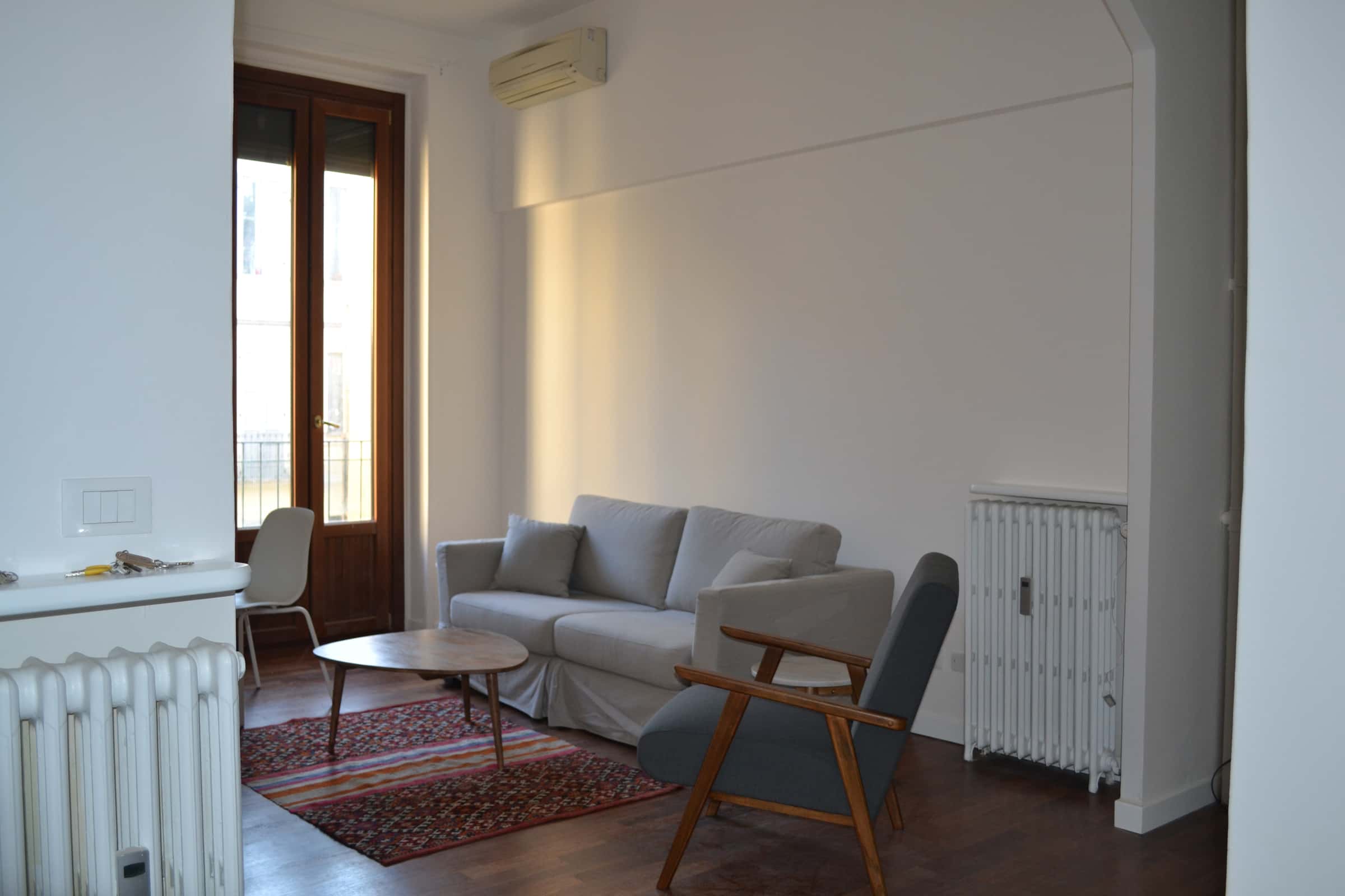 Beautiful 2 bedroom apartment in Piazza Sempione