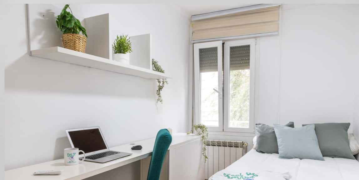 Habitacion privada en Santo Angel de la Guarda, Madrid