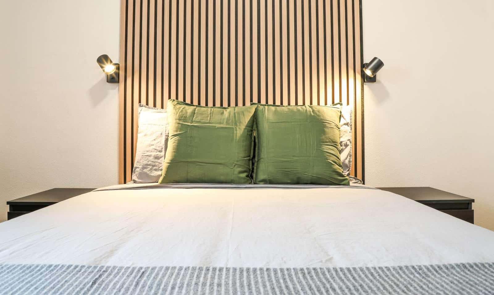 Double bed in Rooms for rent in Madrid