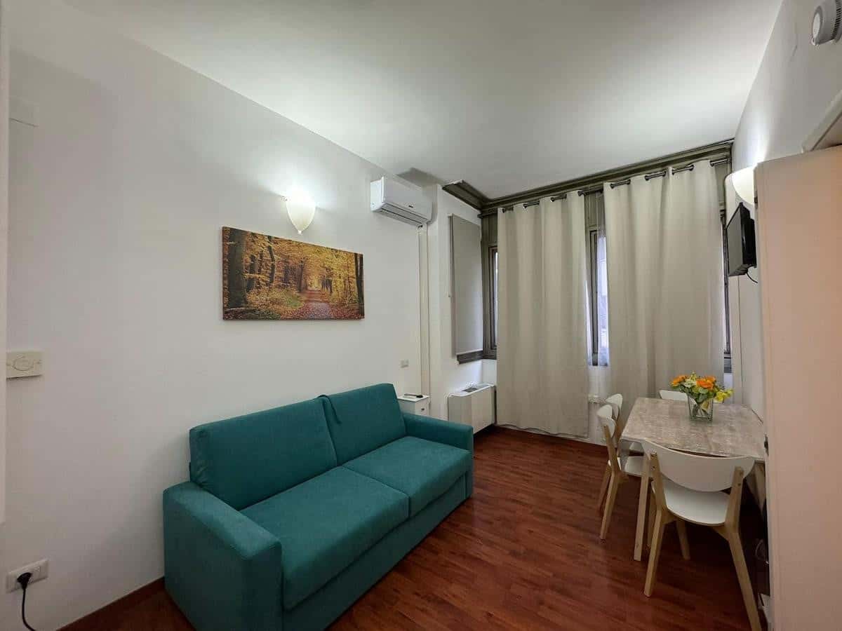 010 - Appia Nuova 3 - San Giovanni's Cozy Apartment