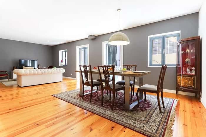 Listing photo thumbnail