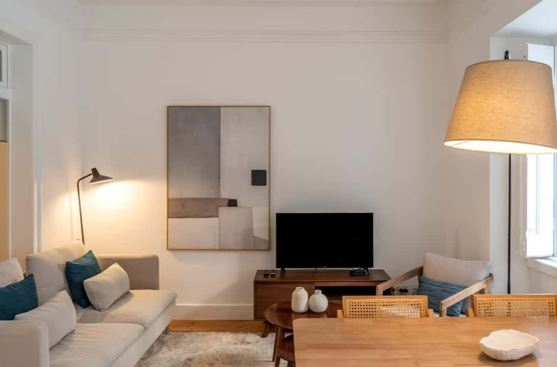 Bright 2-bedroom Apartment in Lapa