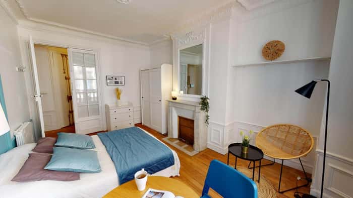 Listing photo thumbnail