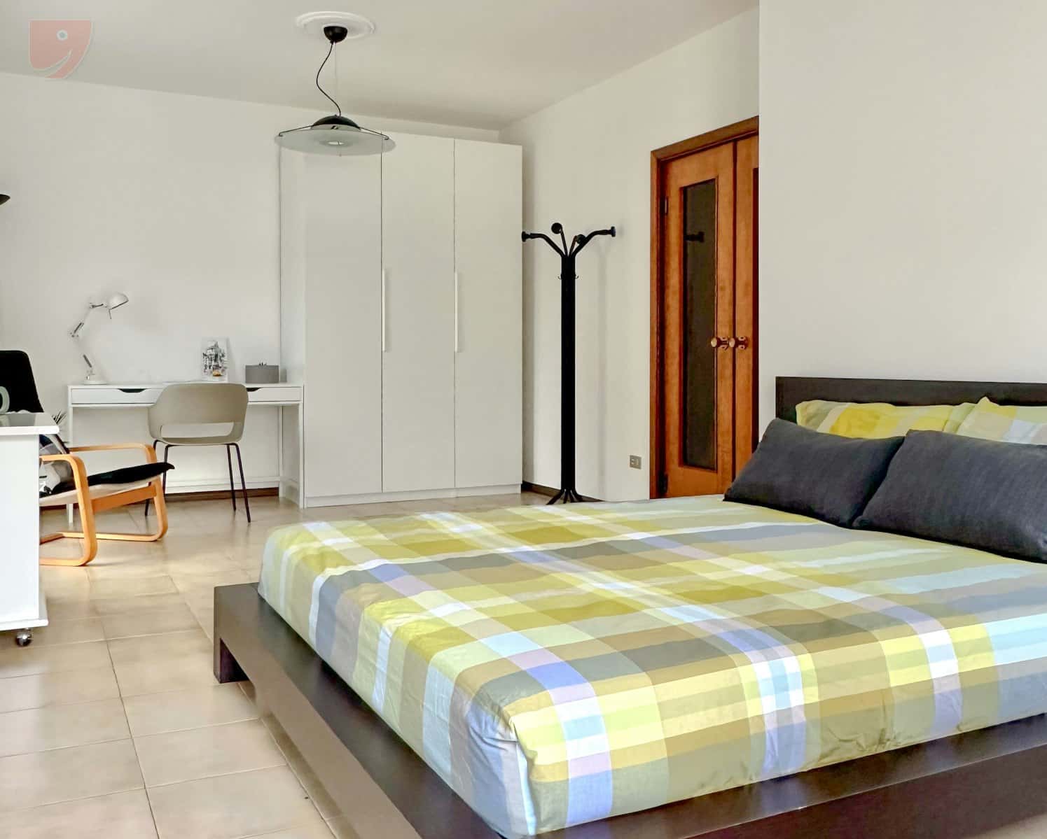 Habitación en Via Pomeranos, Trento para 145 m² con 6 dormitorios